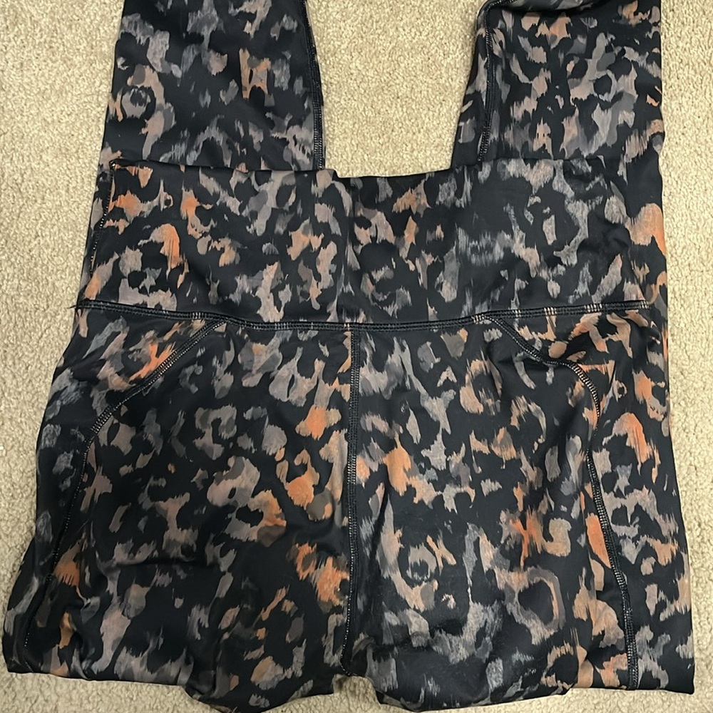 Fabletics Pants Bundle M - Picture 5 of 6